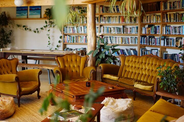 Woodland Hive: Solar-Passive Eco Sanctuary gallery image 4