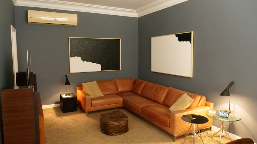 Spectacular penthouse with open-air rooftop