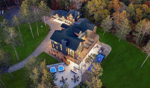Pine Country Lodge