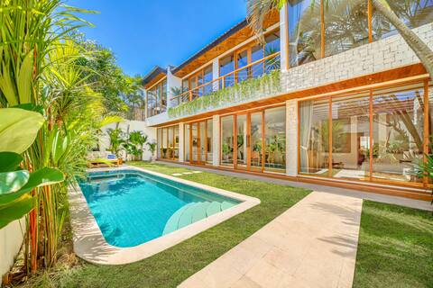 Villa Aztec - 6BDR, private pool and garden
