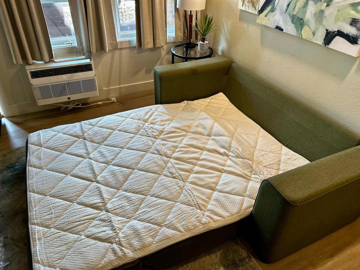 Sofá cama de la marca Cushie que es realmente cómodo y fácil de usar