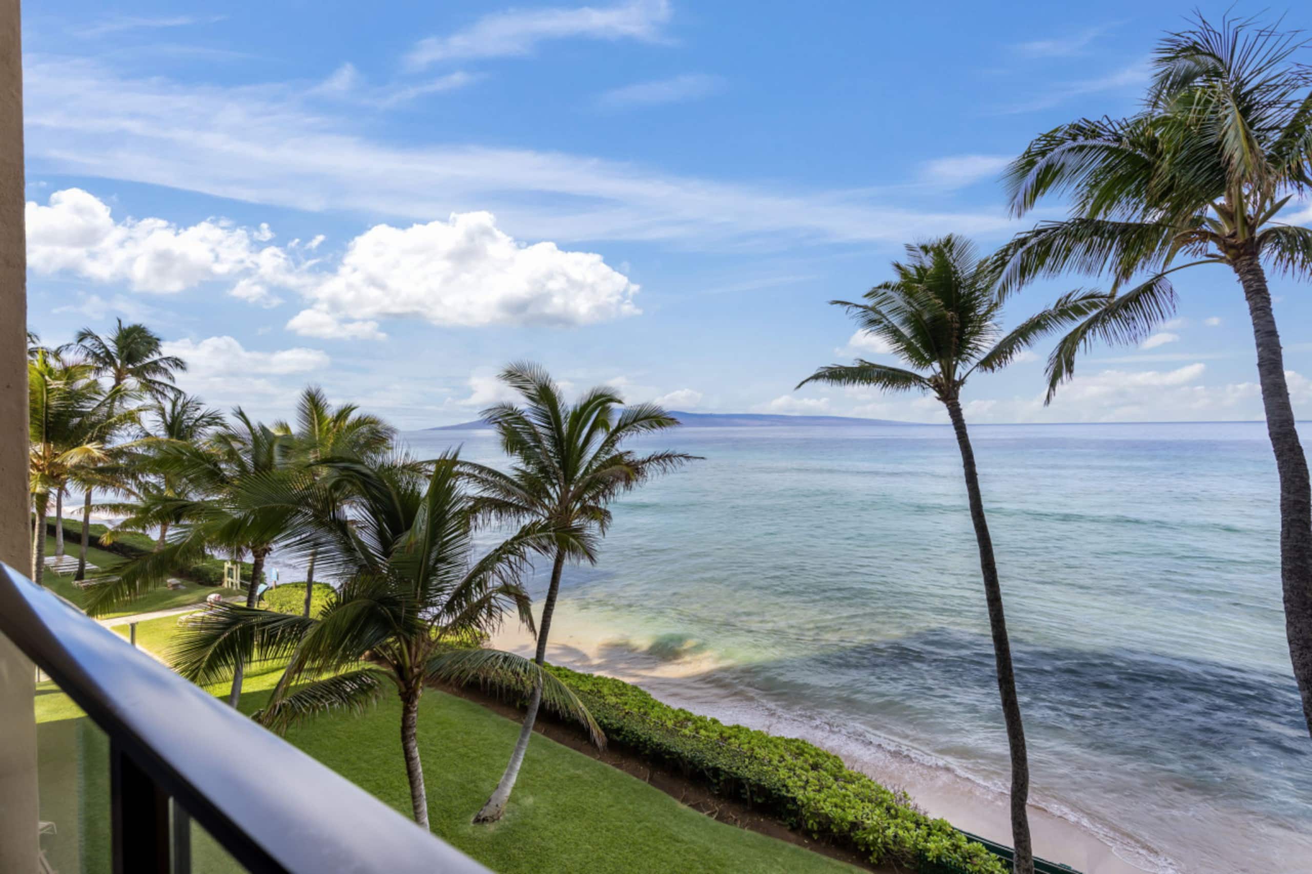 Condo in Lahaina · ★4.9 · 1 bedroom · 2 beds · 2 baths - Image 7