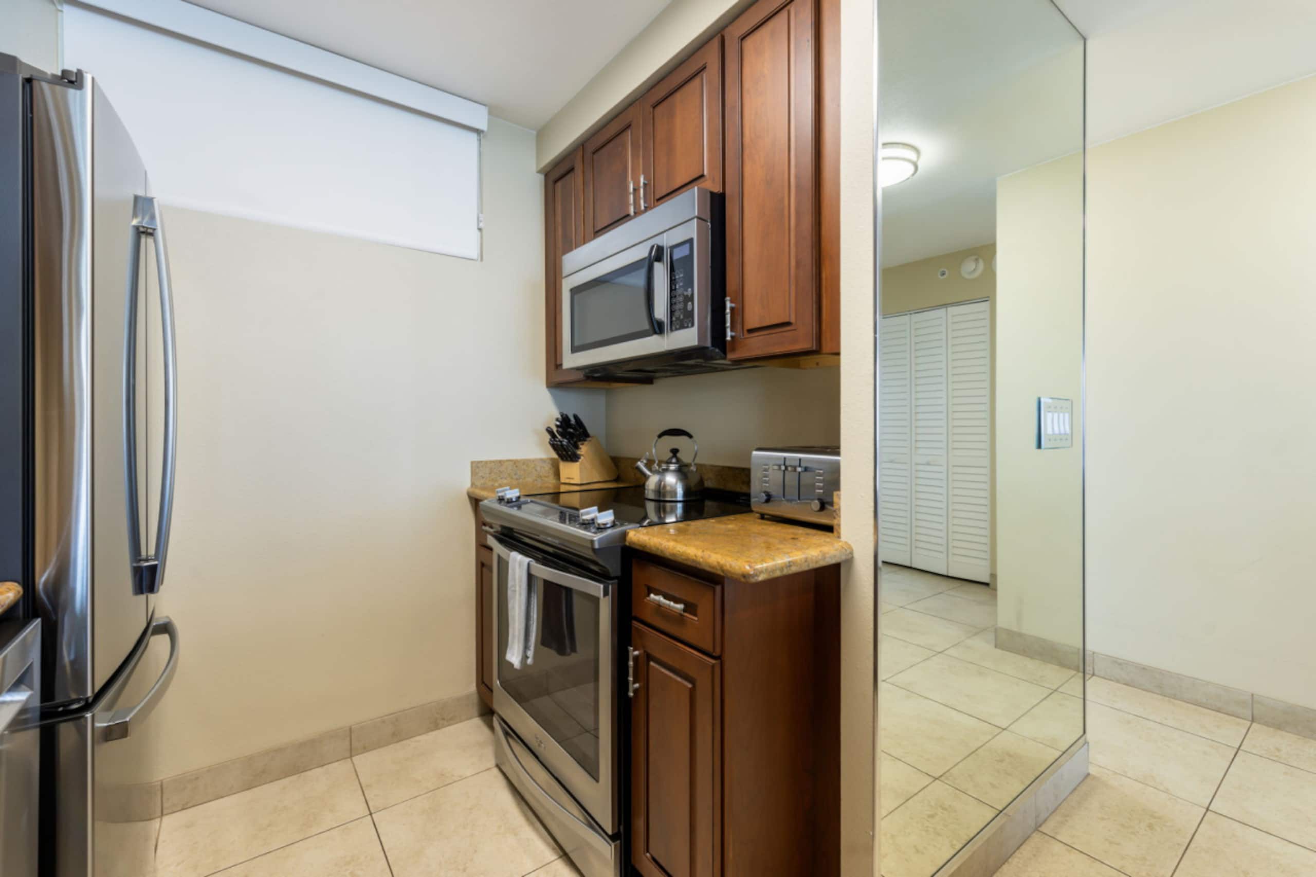 Condo in Lahaina · ★4.9 · 1 bedroom · 2 beds · 2 baths - Image 20