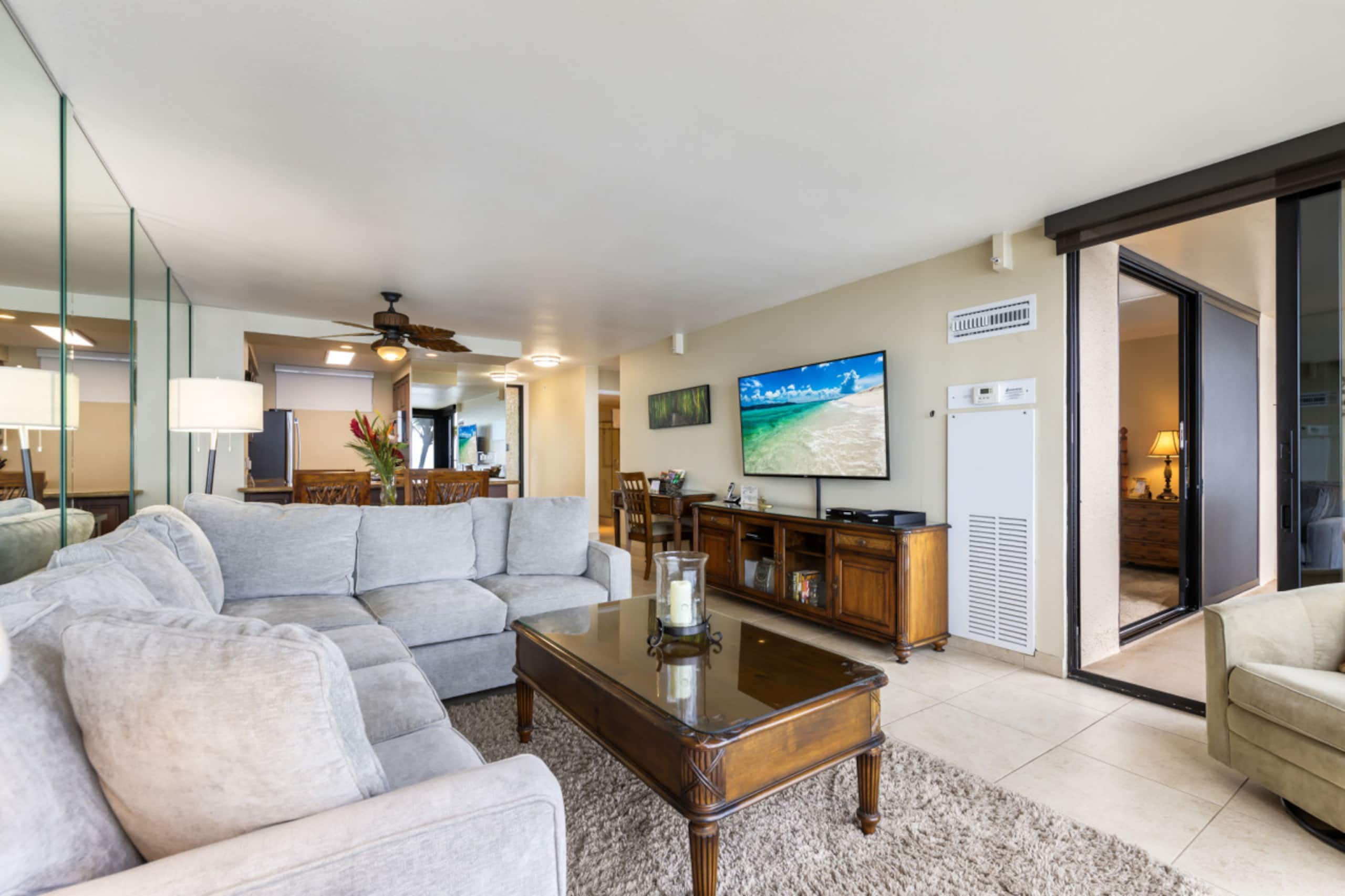 Condo in Lahaina · ★4.9 · 1 bedroom · 2 beds · 2 baths - Image 11