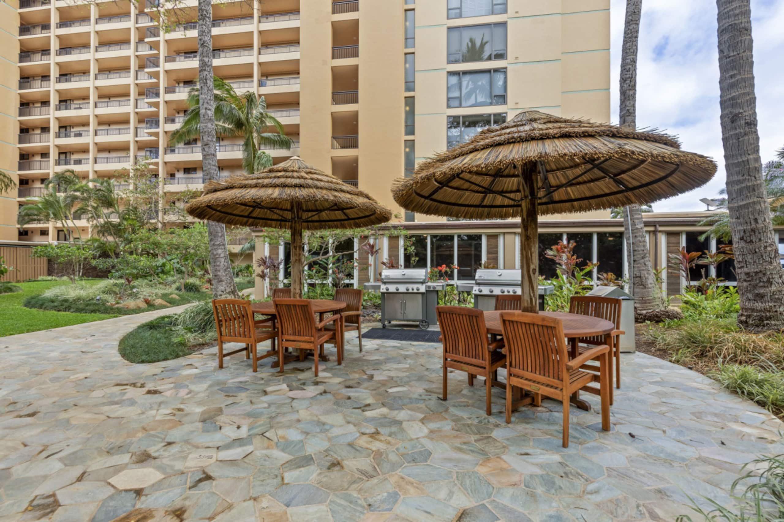 Condo in Lahaina · ★4.9 · 1 bedroom · 2 beds · 2 baths - Image 36