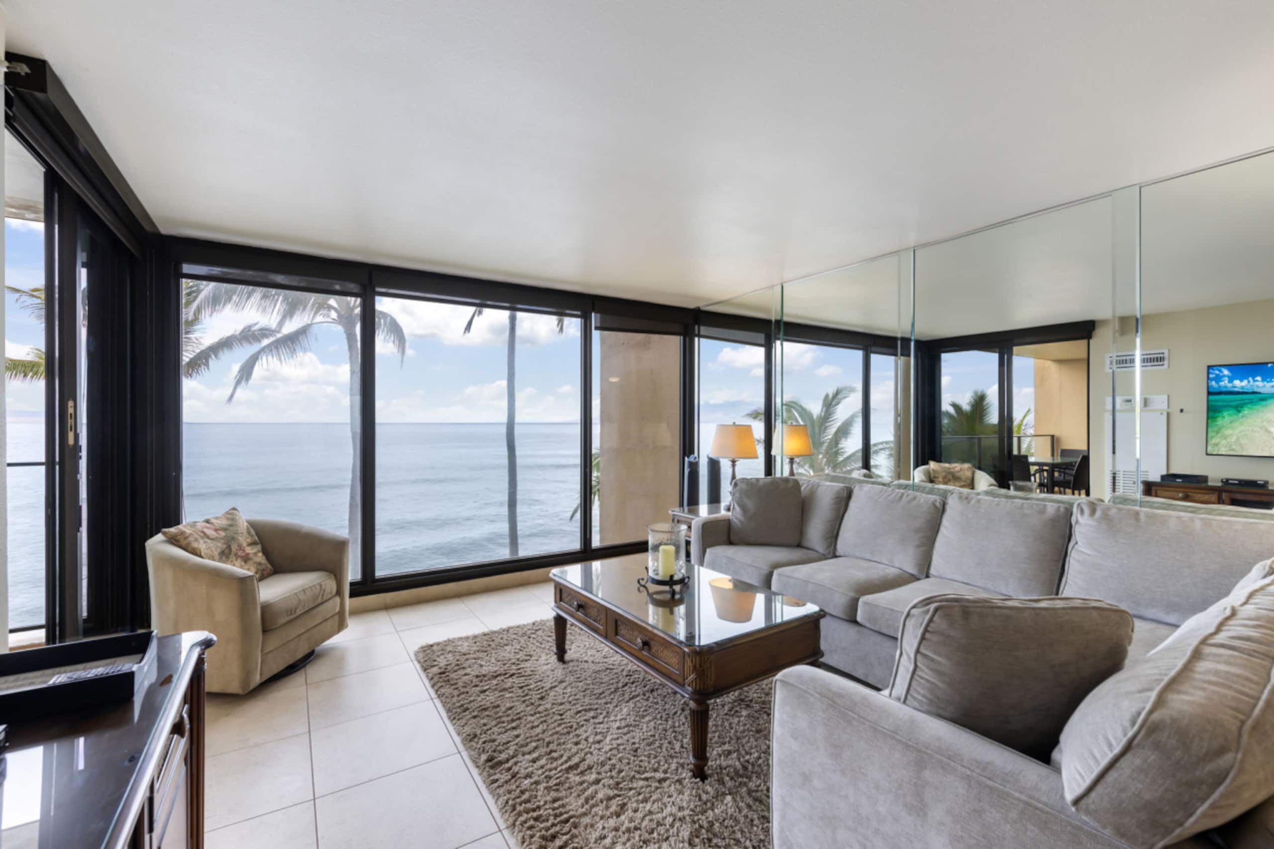 Condo in Lahaina · ★4.9 · 1 bedroom · 2 beds · 2 baths - Image 10