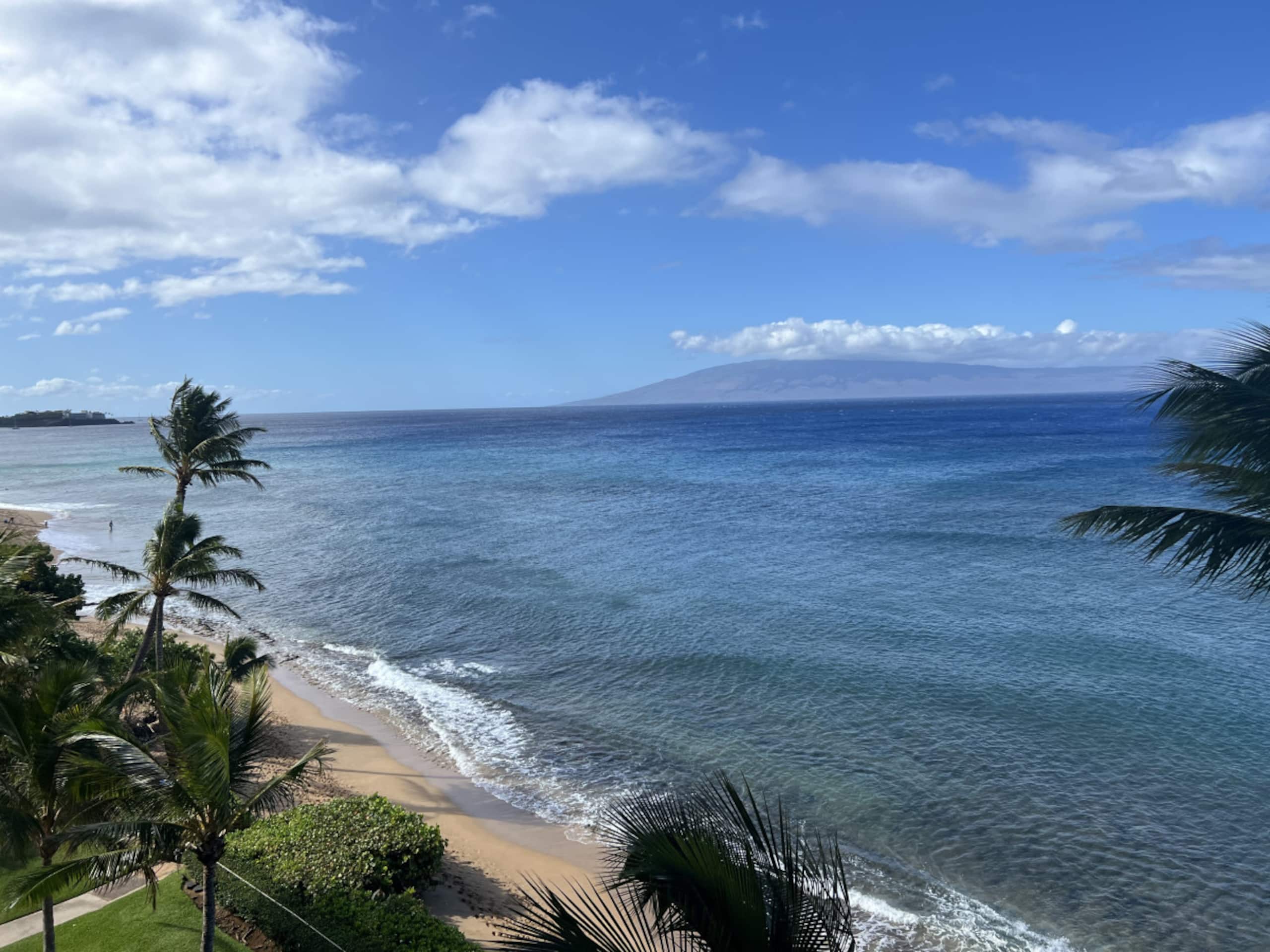 Condo in Lahaina · ★4.9 · 1 bedroom · 2 beds · 2 baths - Image 47