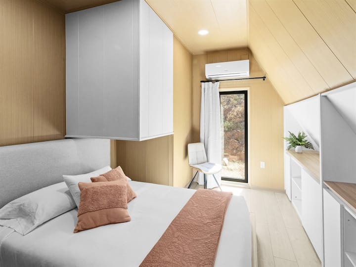 Chumba cha Malkia cha Ghorofa Kuu