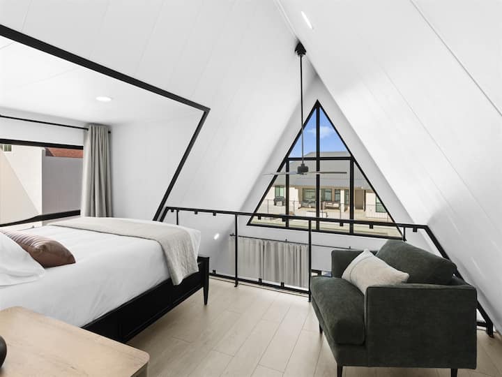 Chumba cha Malkia cha Roshani