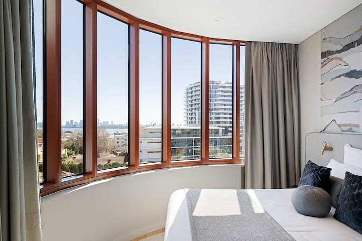 Forbes Manaa Living 2BR+2Bath Suite View