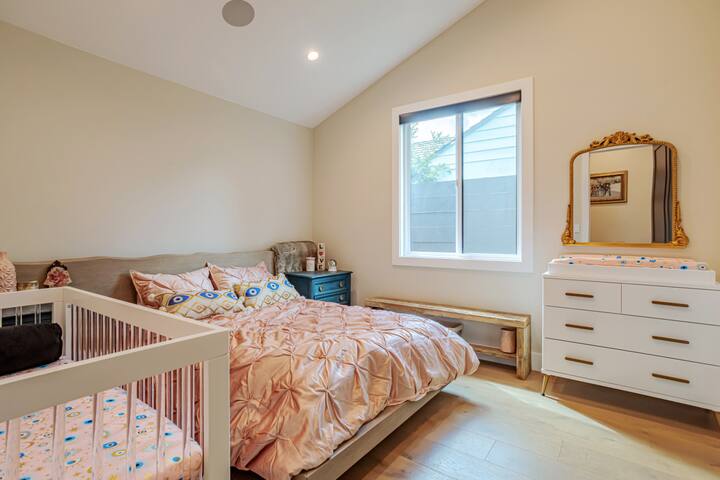 Modern luxury house pool Events production only gallery image 4