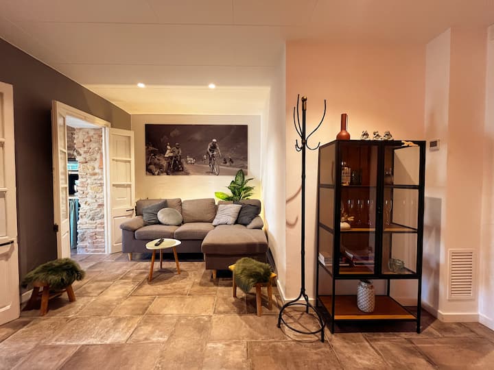 Chic 2-bedroom Apartment In Girona Center - Girona