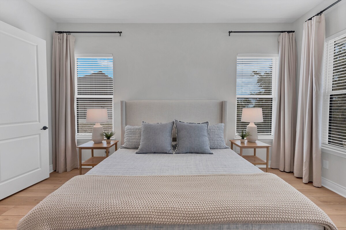 El dormitorio uno es la habitación principal.