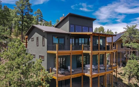 Grindstone Cowboy w/ Hot tub & Pool table