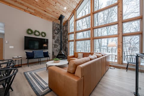 Dog Friendly Luxe Deep Creek Stay w/ Indoor Pool