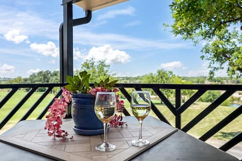 Llano River Carriage House | 1/1, River Frontage