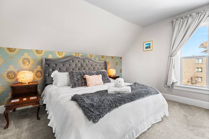 SoBo 3BR | Historic Charm + Modern Luxury Home gallery image 5