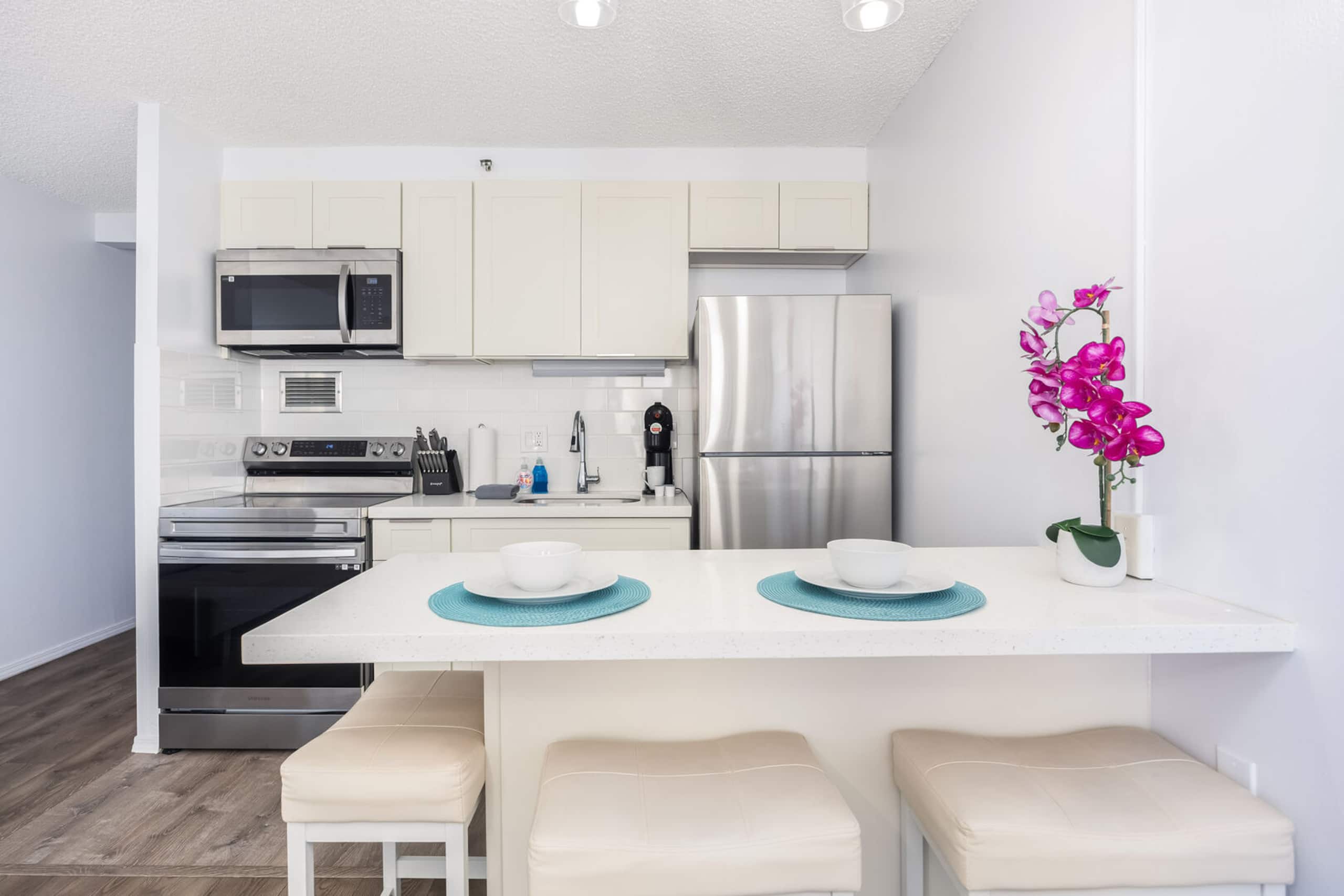 Condo in Honolulu · ★4.72 · 1 bedroom · 2 beds · 1 private bath - Image 22
