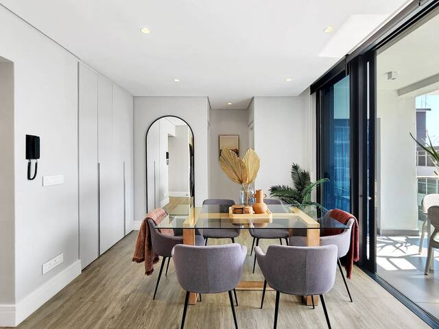 Incredible SeaPoint Oasis W Pool gallery image 3