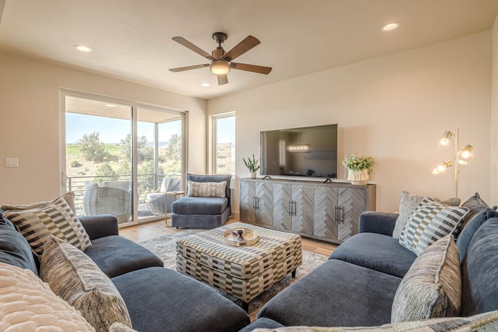 Casa De Luz: Near Golf Course W/ Private Balcony - Grand Junction, CO