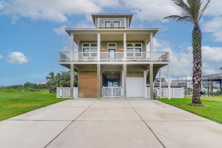 Walk To Sea Isle Beach! Canal-front Gem W/ Pool - ガルベストン, TX