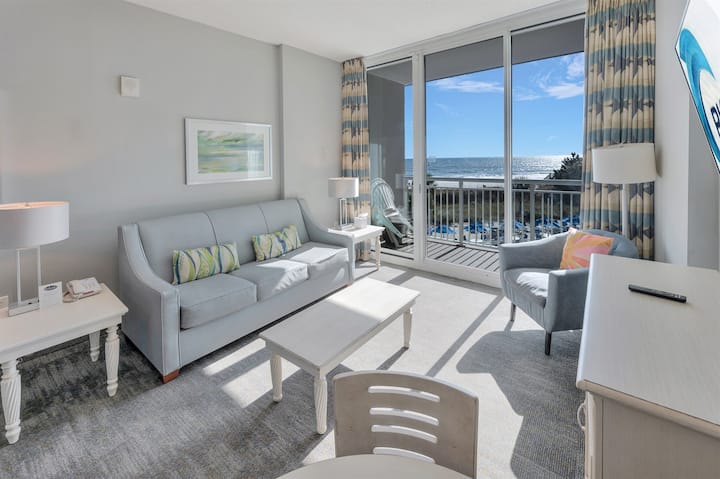 Direct Oceanfront With Nice Decor,  Modern Low Flo - North Myrtle Beach, SC
