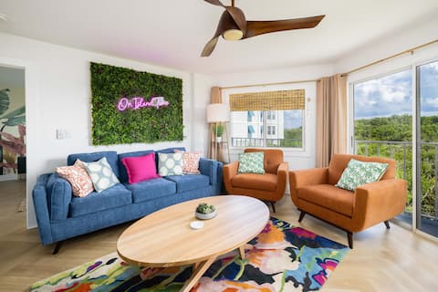 Successful Airbnb property: Island Time at Ocean Pointe Luxe 2 King Spa BR/BA in Tavernier