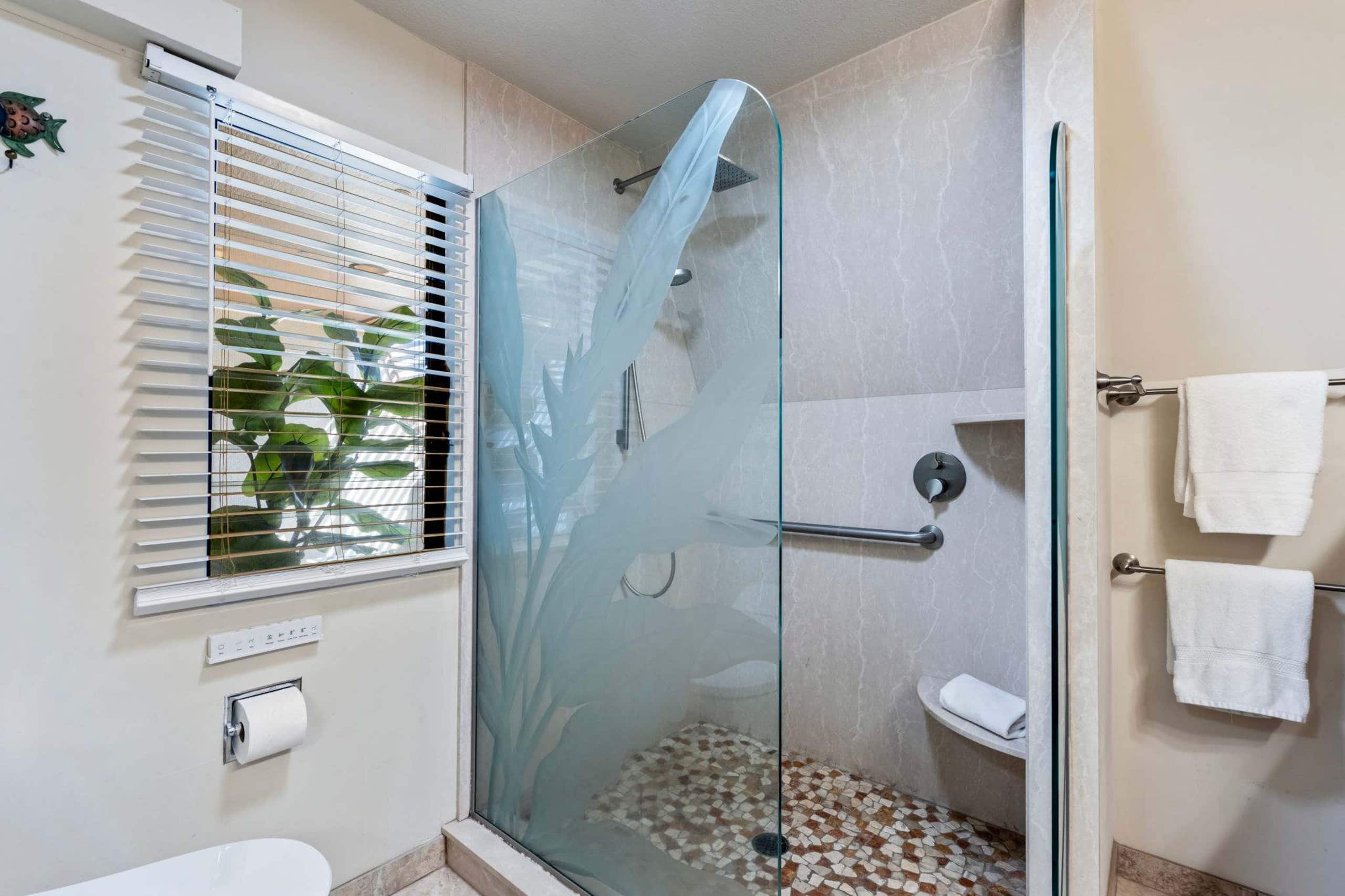 Condo in Kihei · ★4.95 · 2 bedrooms · 3 beds · 2 baths - Image 20