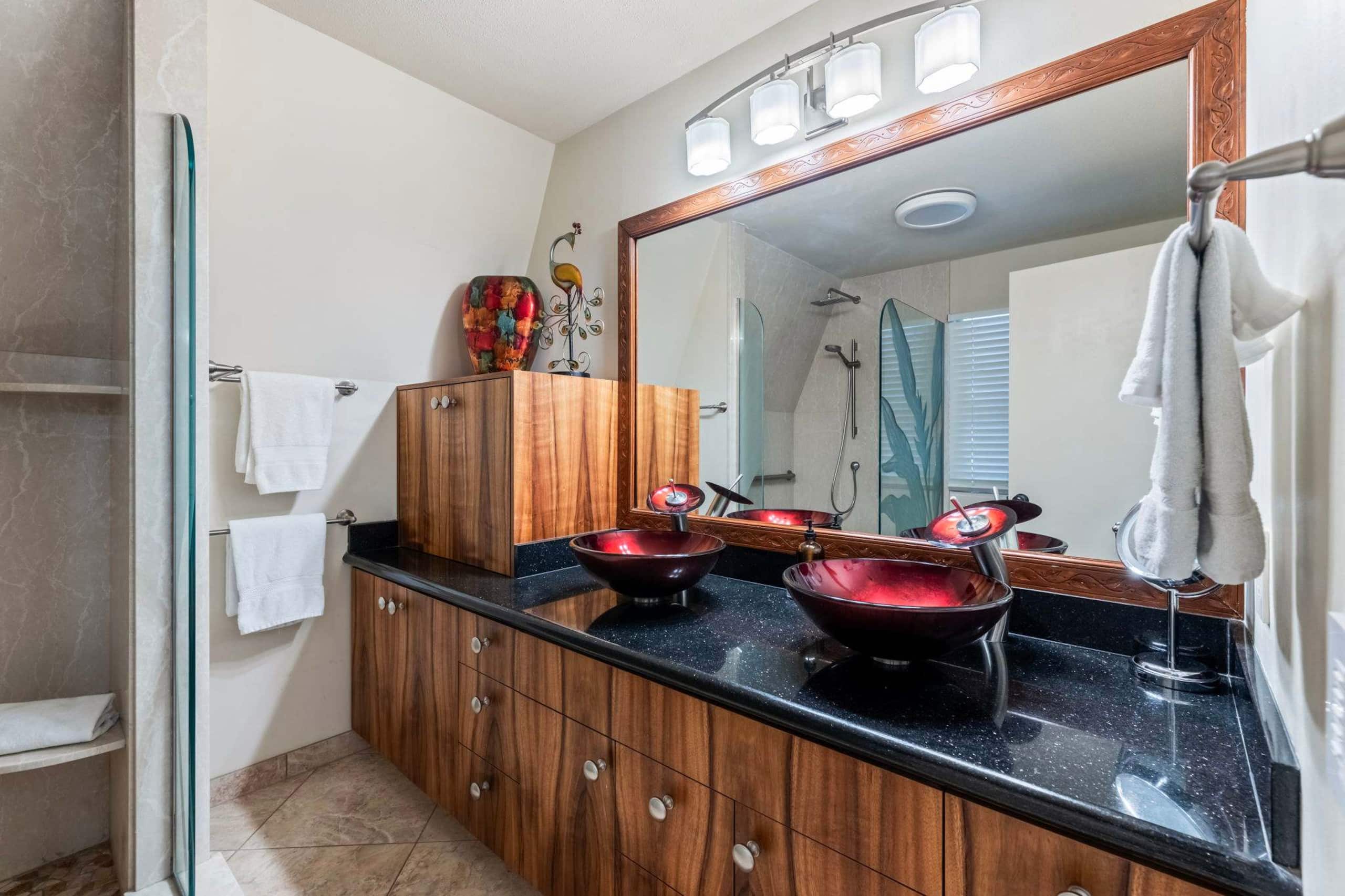Condo in Kihei · ★4.95 · 2 bedrooms · 3 beds · 2 baths - Image 21