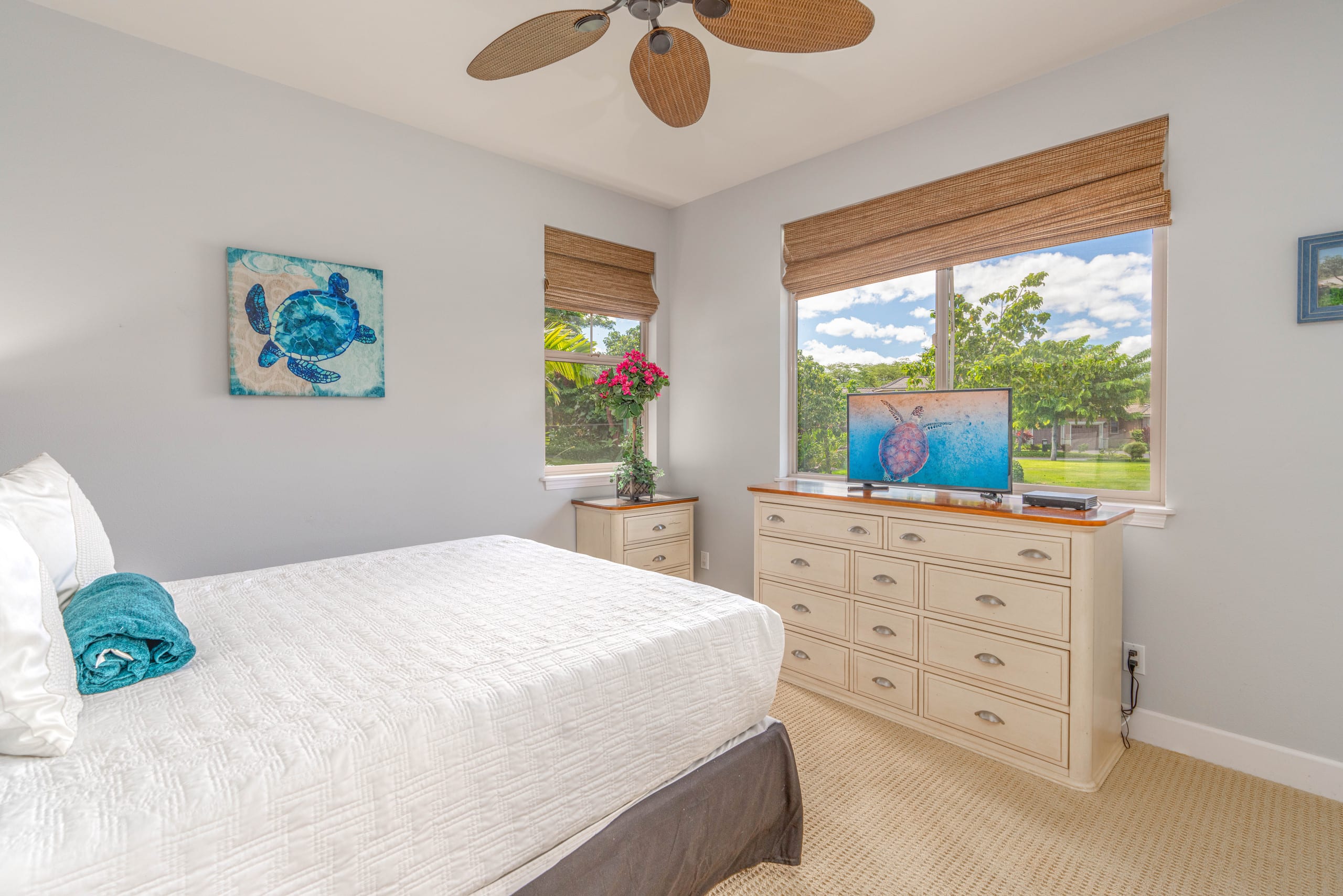 Condo in Waimea · ★4.67 · 2 bedrooms · 4 beds · 2 private baths - Image 8