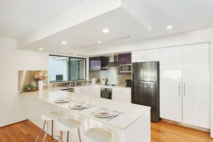 Riverside Luxury gallery image 4