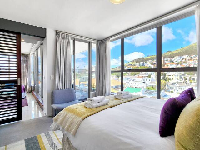 Modern Family Apartments W/ Rooftop Pool gallery image 3