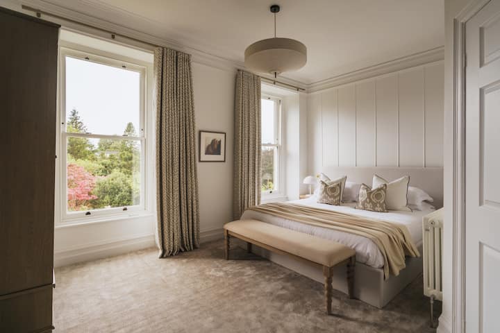 LAIK_BEAUMONT -00088_HRJ