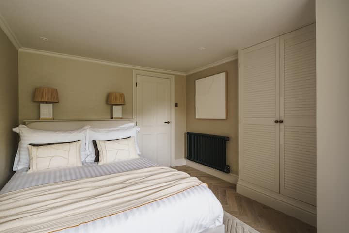 LAIK_BEAUMONT -00136_HRJ