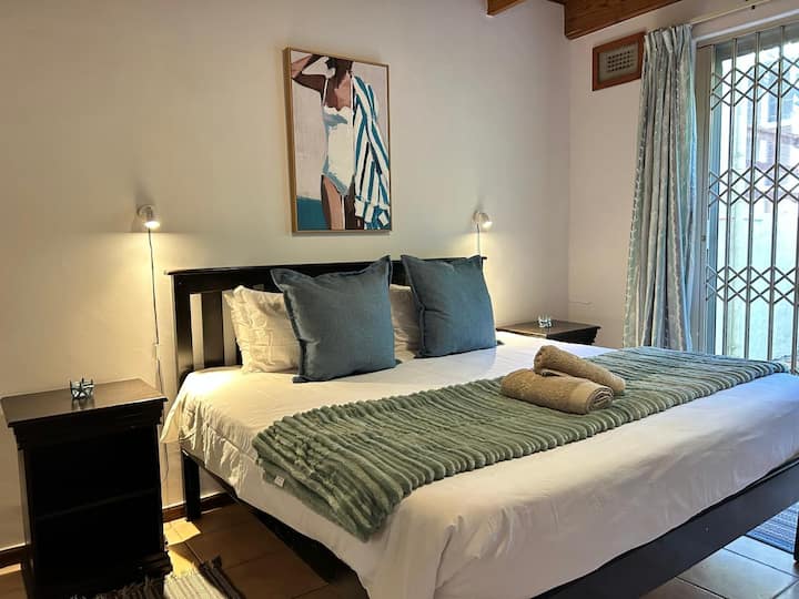 ห้องนอนที่ 2 พร้อมเตียงคิงไซส์