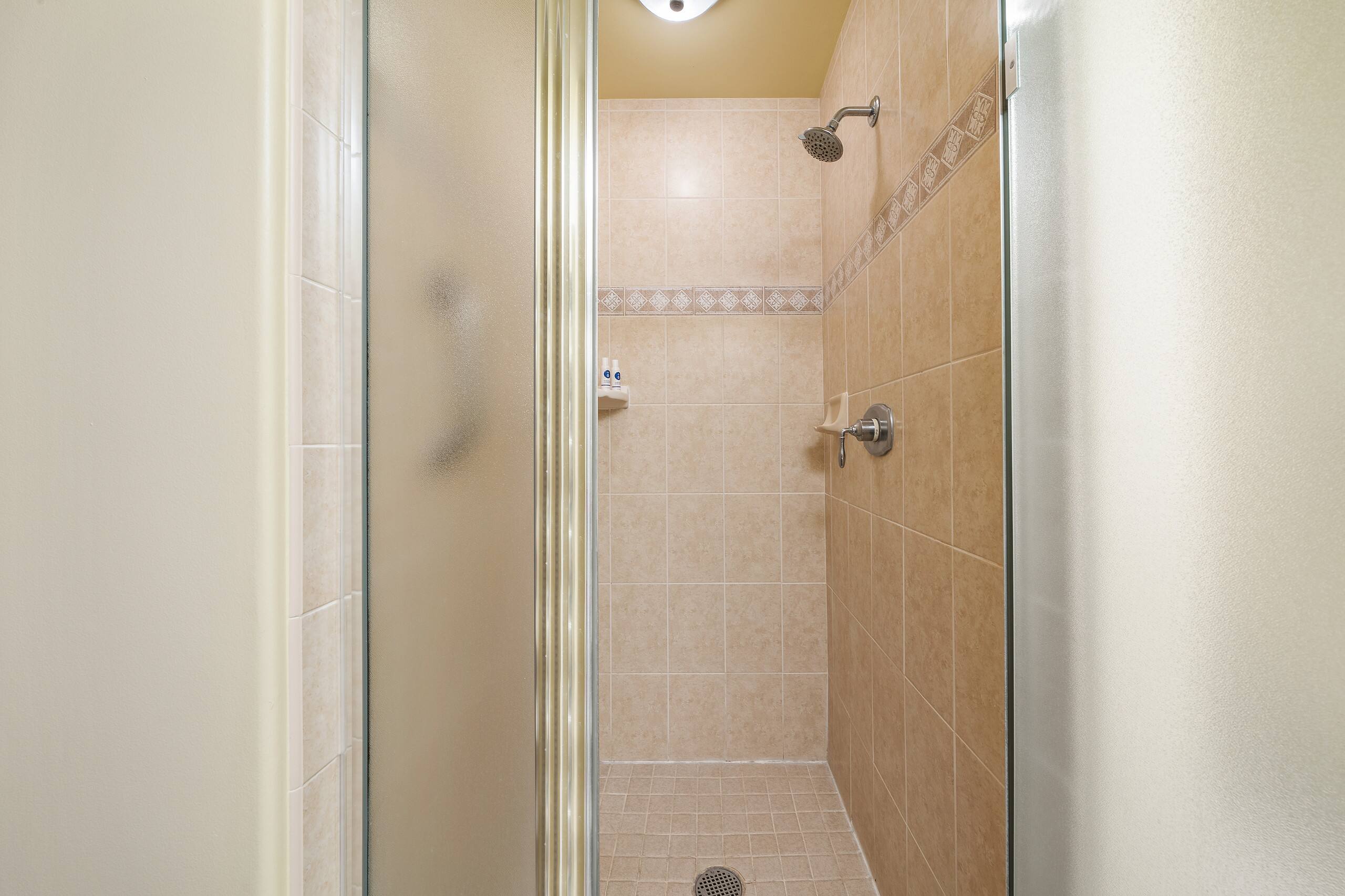 Condo in Lahaina · ★4.89 · 2 bedrooms · 3 beds · 2 baths - Image 25
