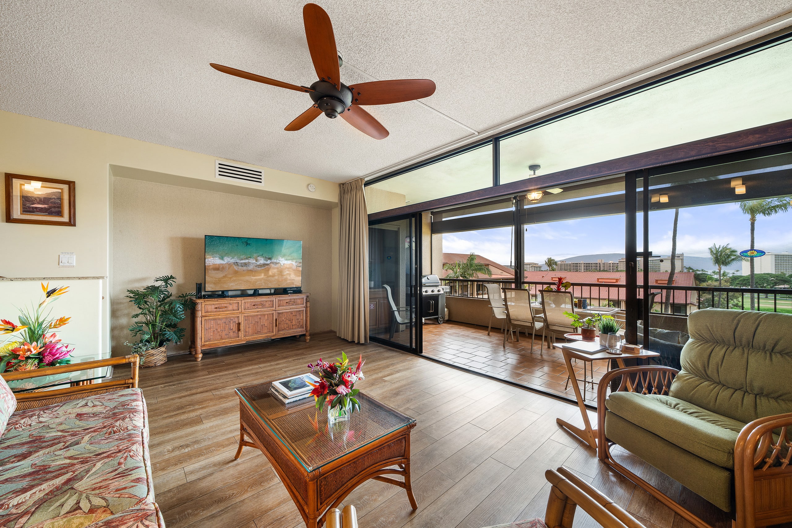 Condo in Lahaina · ★4.89 · 2 bedrooms · 3 beds · 2 baths - Image 4