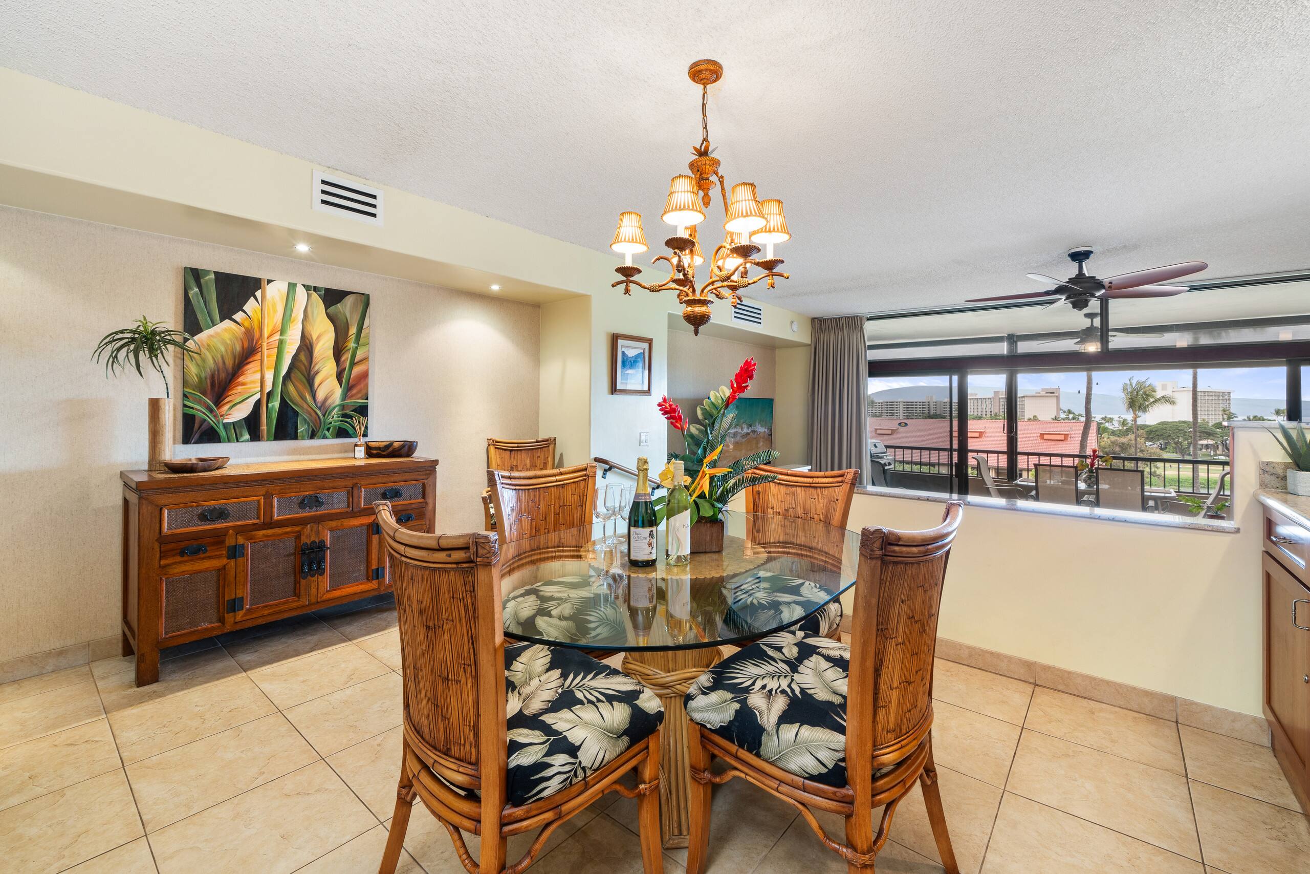 Condo in Lahaina · ★4.89 · 2 bedrooms · 3 beds · 2 baths - Image 12