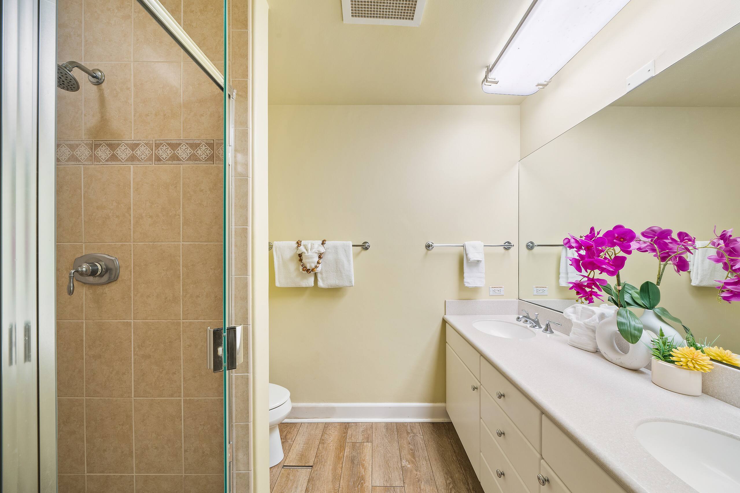 Condo in Lahaina · ★4.89 · 2 bedrooms · 3 beds · 2 baths - Image 26