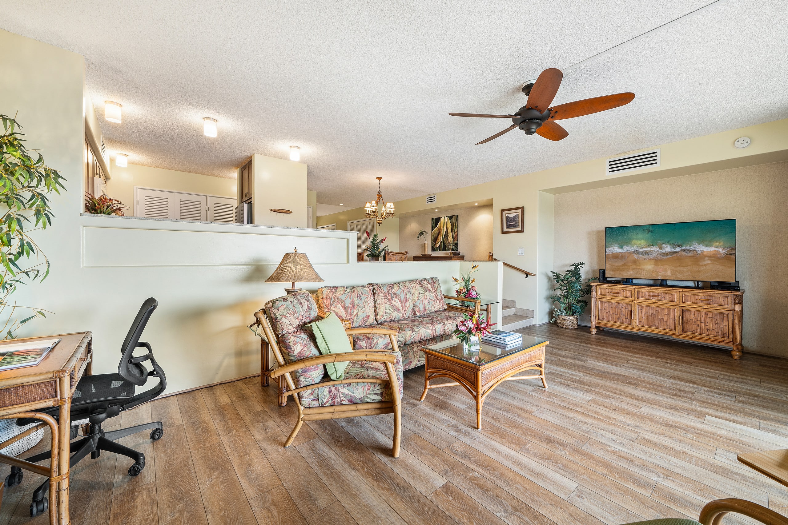 Condo in Lahaina · ★4.89 · 2 bedrooms · 3 beds · 2 baths - Image 5