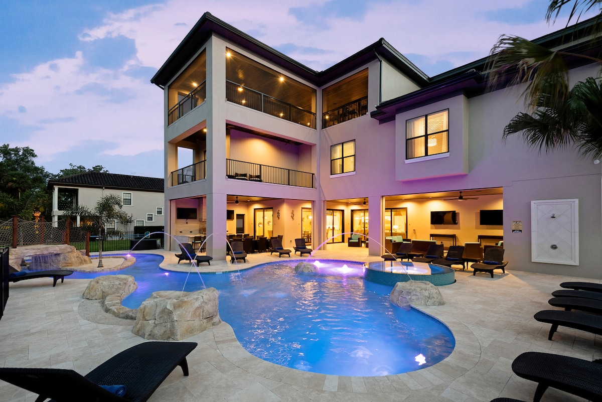 Morlando Treehouse Mansion-TT338 - Villas for Rent in Kissimmee, Florida,  United States - Airbnb