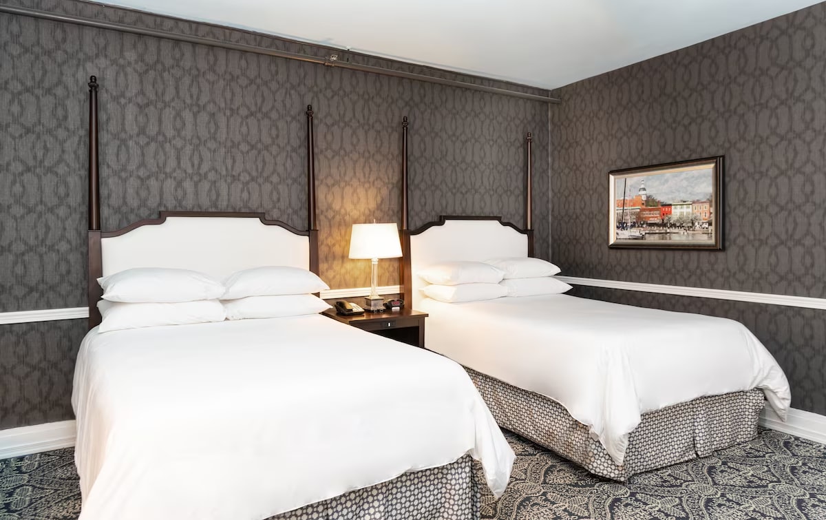 Unit with 2 Double beds