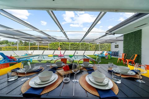 Successful Airbnb property: [GuestFavourite] World Cup Family Oasis | 5BR | Ht in Westchester