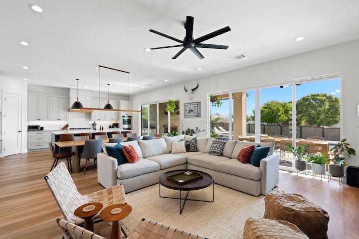 Real Texas Lake Living - Luxe Retreat On Lake Lbj! - Kingsland, TX