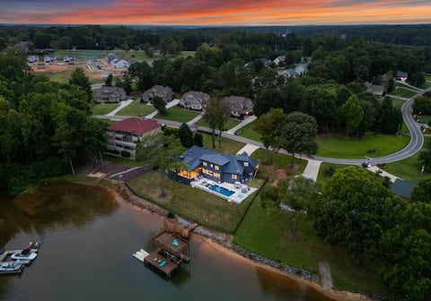 New Saltwater Pool + Spa, Views | Wilson Hideaway
