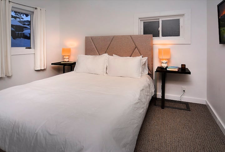 一楼标准双人床房间