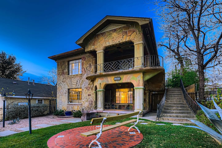 Historic Artist Home-walk To Sxsw+6th St+ut - Austin, TX