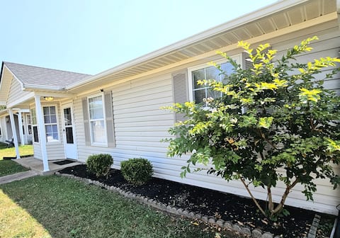 Flexible Bed Layout • Fenced Yard • Ft. Campbell