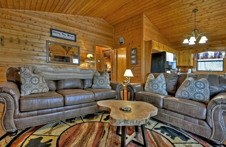 Mountain View Retreat | Fire Pit | Mtn Views - Blue Ridge, GA