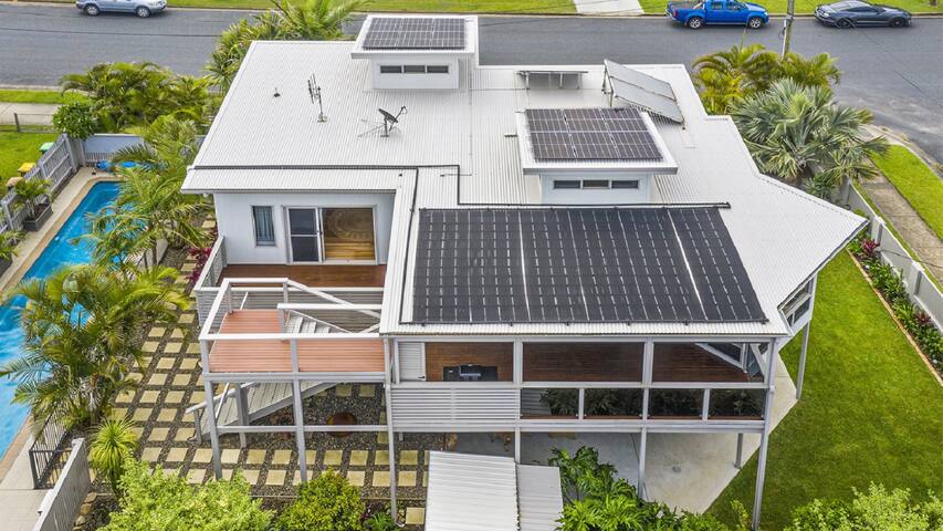 Whale Watches-Observation-deck, Sleeps 6, Pets gallery image 2